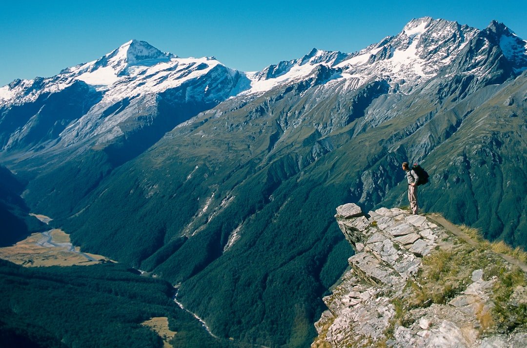 Mount Aspiring on a stellar day at the descent from the Pylon to Matukituki Valley.